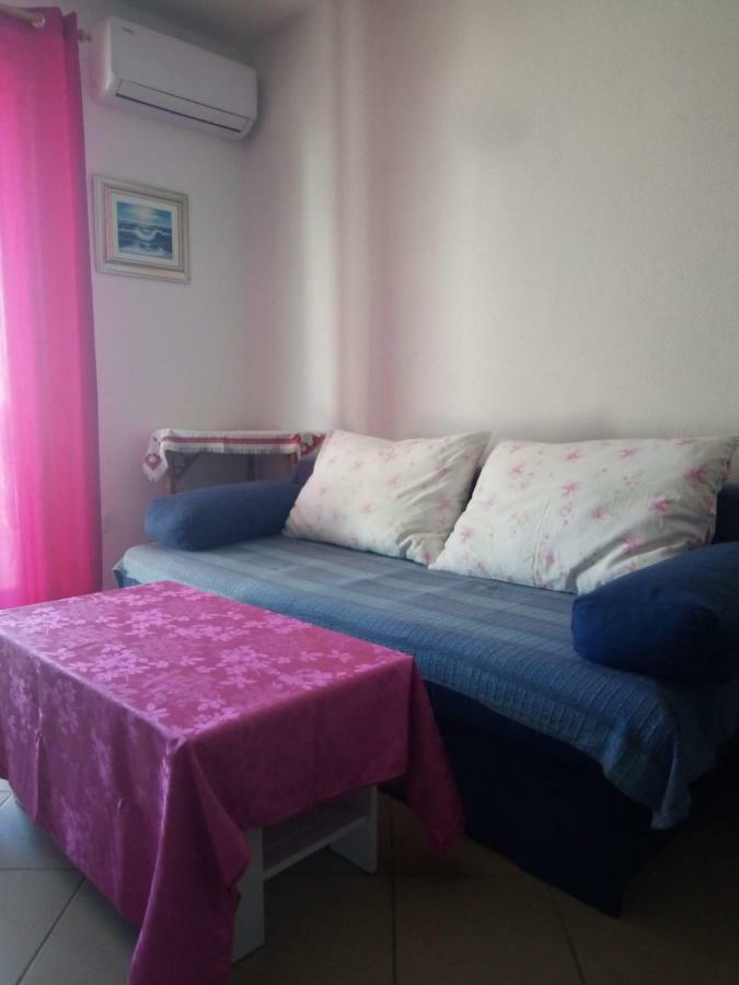 טרוגיר Apartmani Maris מראה חיצוני תמונה