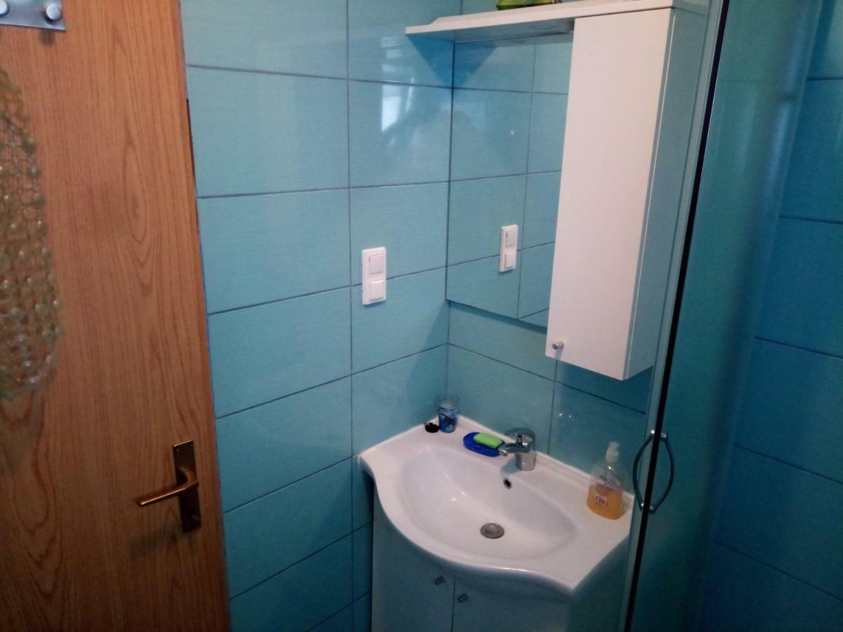 טרוגיר Apartmani Maris מראה חיצוני תמונה